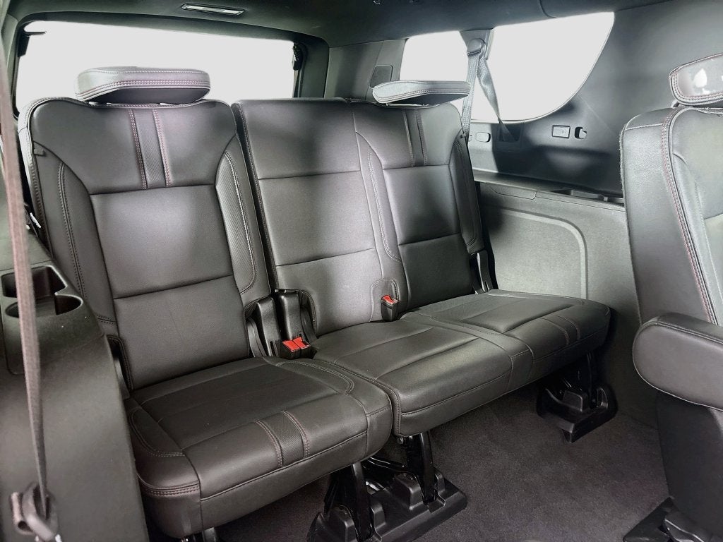 2024 Chevrolet Suburban RST - Photo 33