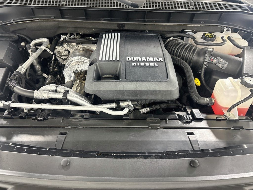 2024 Chevrolet Suburban RST - Photo 37
