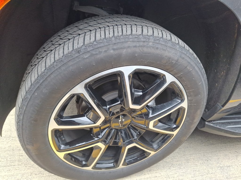 2024 Chevrolet Suburban RST