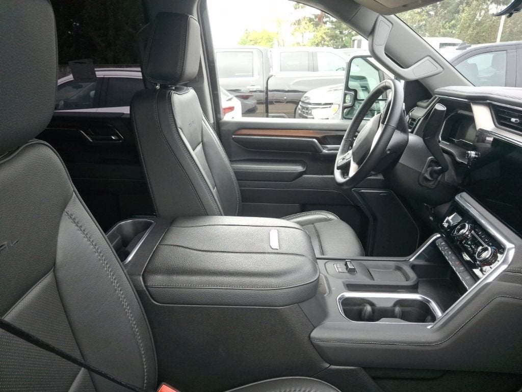 2024 GMC Sierra 3500 HD Denali
