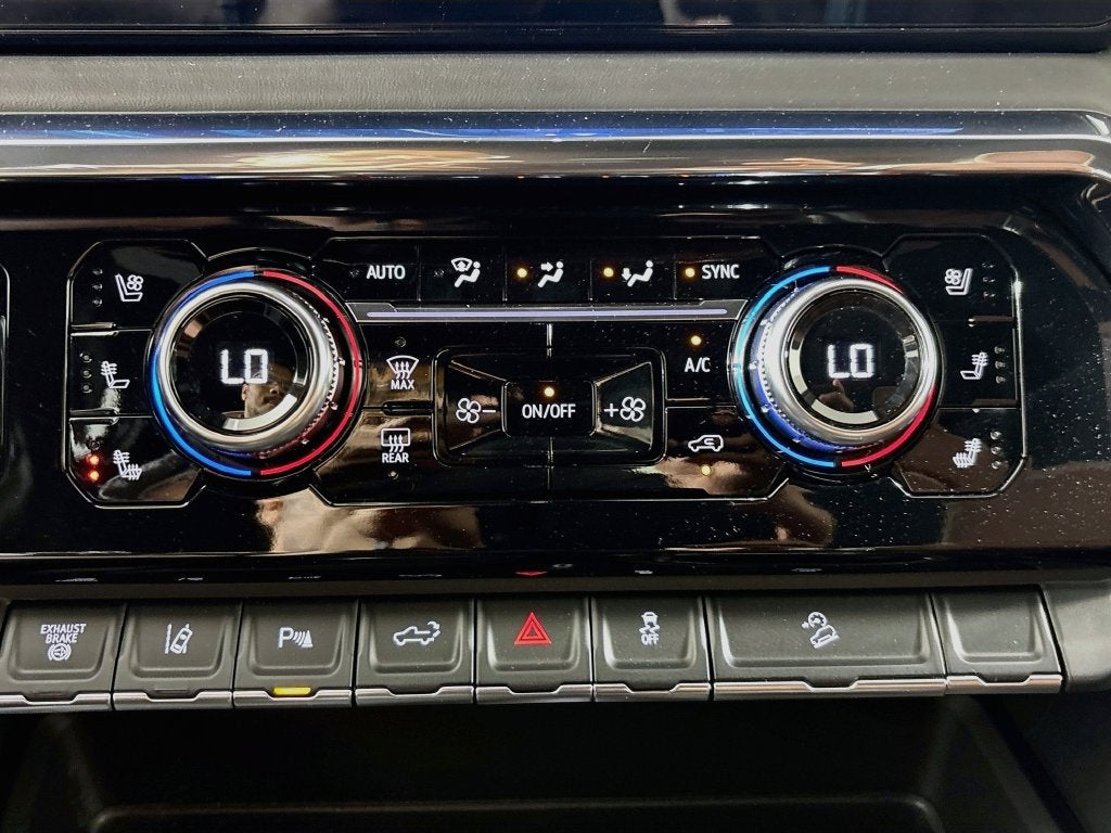 2025 GMC Sierra 3500 HD Denali Ultimate
