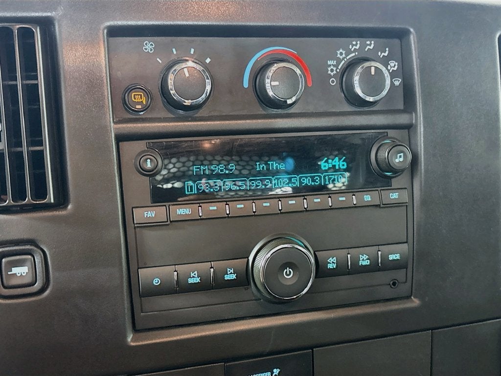 2025 GMC Savana Cargo Work Van
