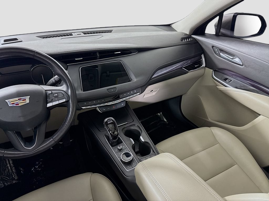 2023 Cadillac XT4 Luxury