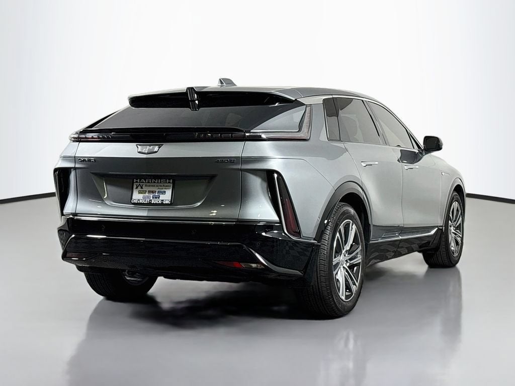 2024 Cadillac LYRIQ Luxury 1