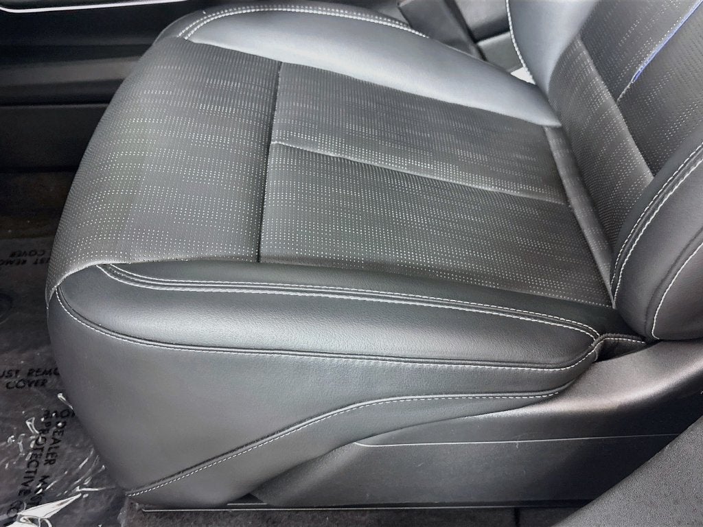 2024 Cadillac LYRIQ Luxury 1 - Photo 21