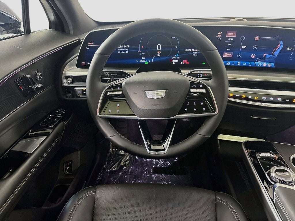 2024 Cadillac LYRIQ Luxury 1 - Photo 24
