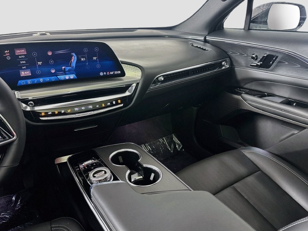 2024 Cadillac LYRIQ Luxury 1 - Photo 25