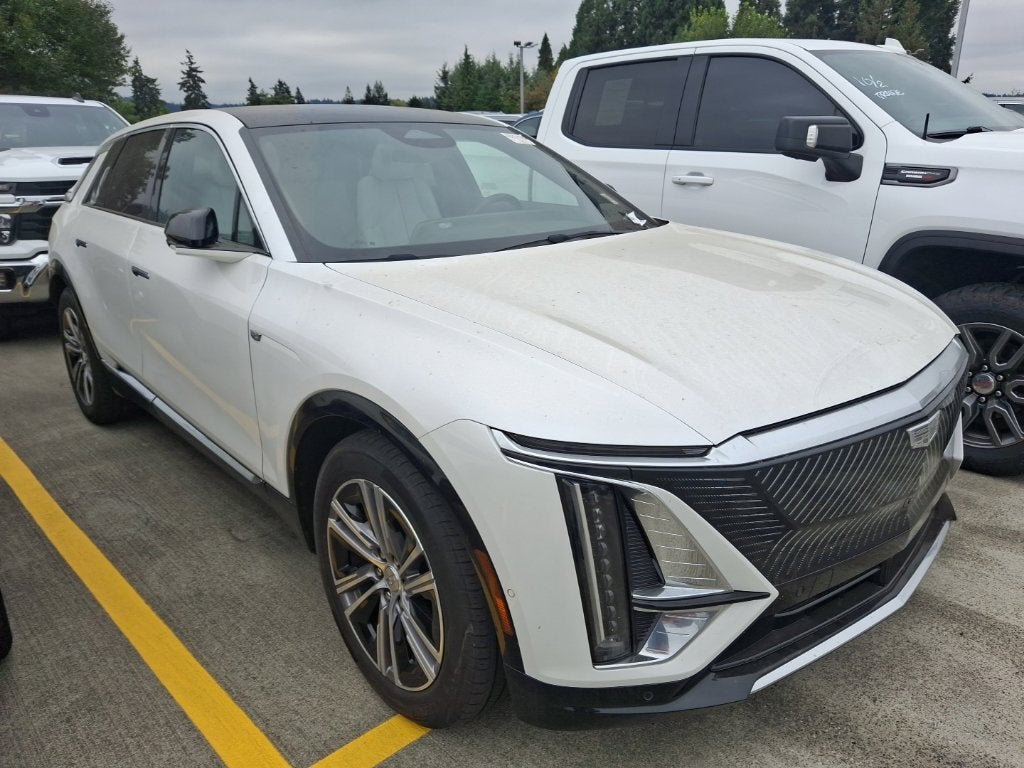 Used 2024 Cadillac LYRIQ Luxury 2 with VIN 1GYKPRRLXRZ123247 for sale in Puyallup, WA