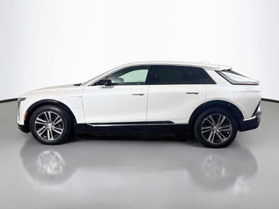 2024 Cadillac LYRIQ Luxury 2