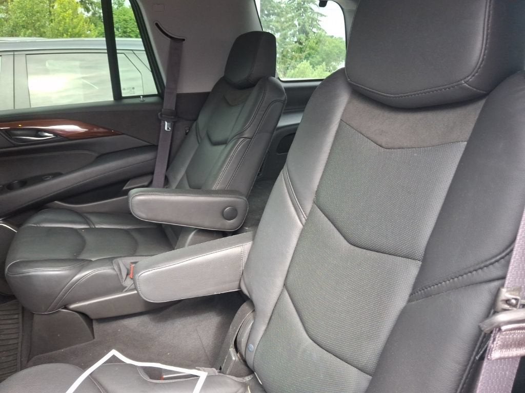 2017 Cadillac Escalade Luxury