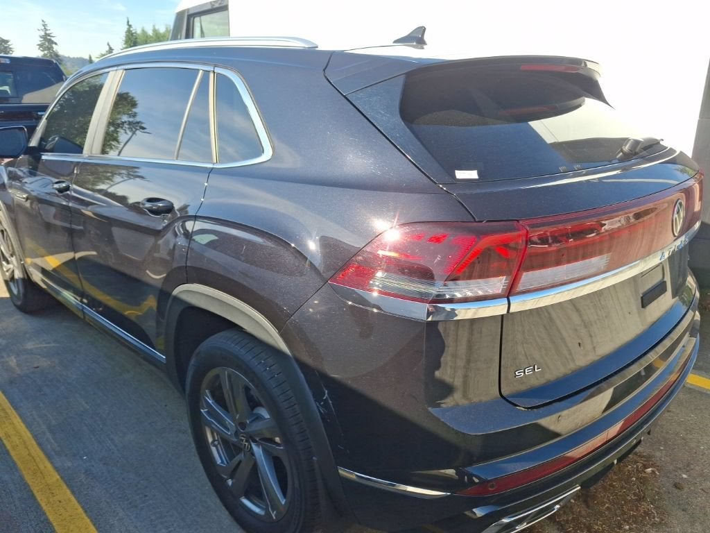 2024 Volkswagen Atlas Cross Sport 2.0T SEL R-Line