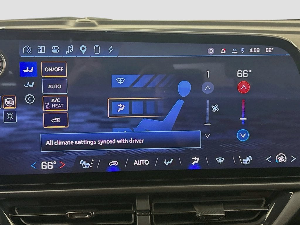 2024 Chevrolet Equinox EV Launch Edition - Photo 18