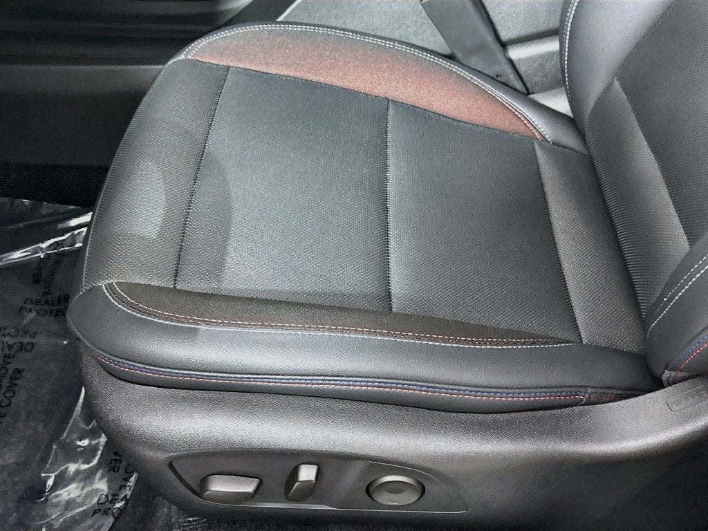 2024 Chevrolet Equinox EV Launch Edition - Photo 21