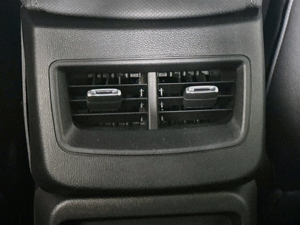 2024 Chevrolet Equinox EV Launch Edition - Photo 27
