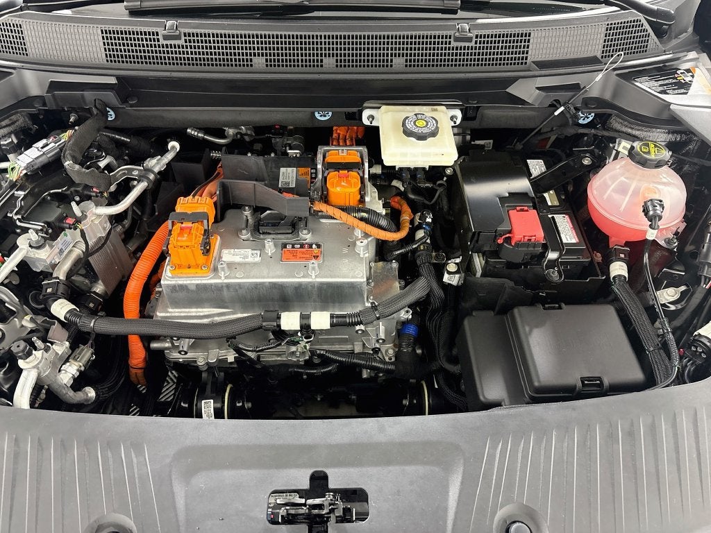 2024 Chevrolet Equinox EV Launch Edition - Photo 32
