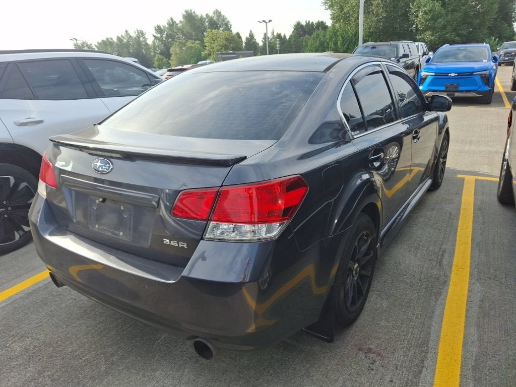 2010 Subaru Legacy 3.6R Limited