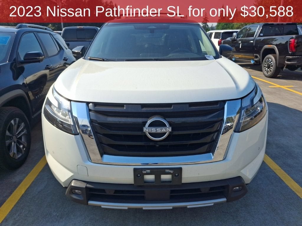2023 Nissan Pathfinder SL 4WD