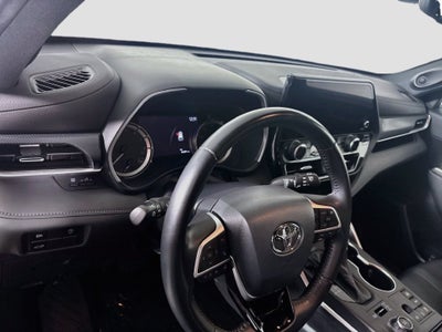 2023 Toyota Highlander XSE