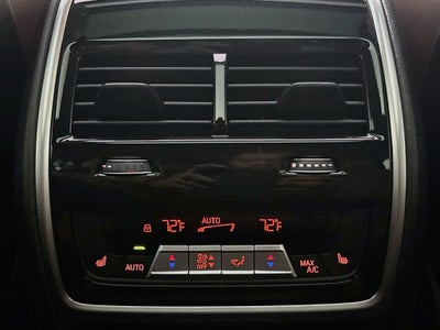 2021 BMW X7 M50i