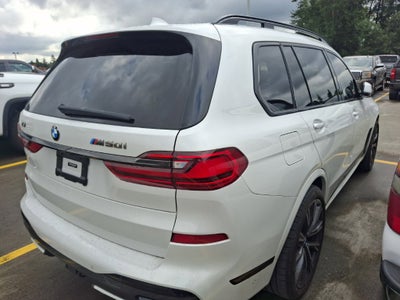 2021 BMW X7 M50i