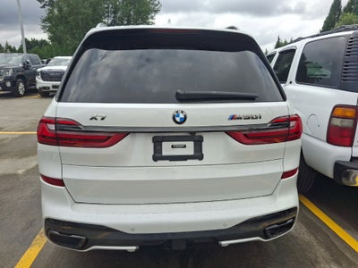 2021 BMW X7 M50i