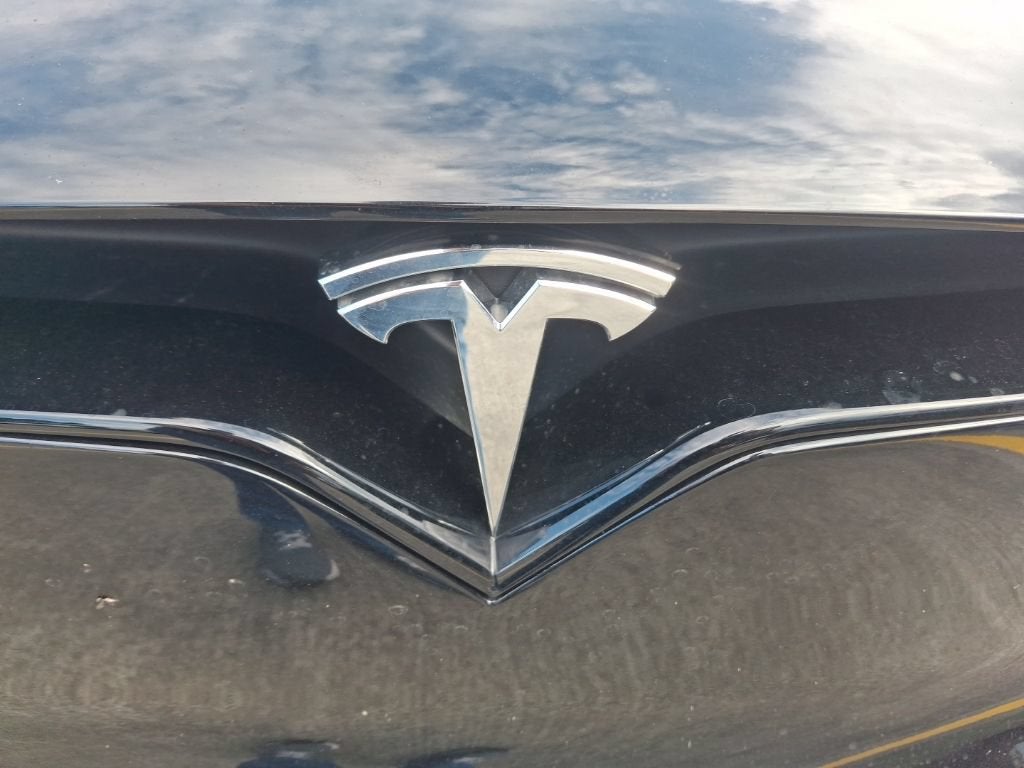 2022 Tesla Model X AWD