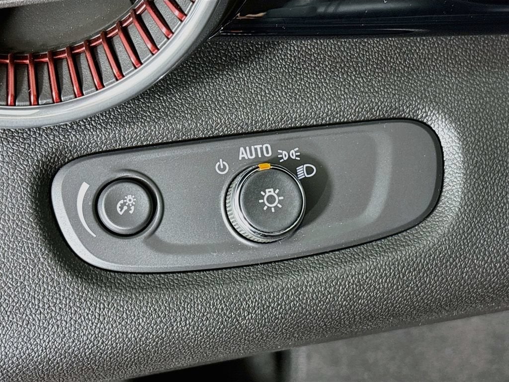 2026 Chevrolet Trax RS - Photo 10