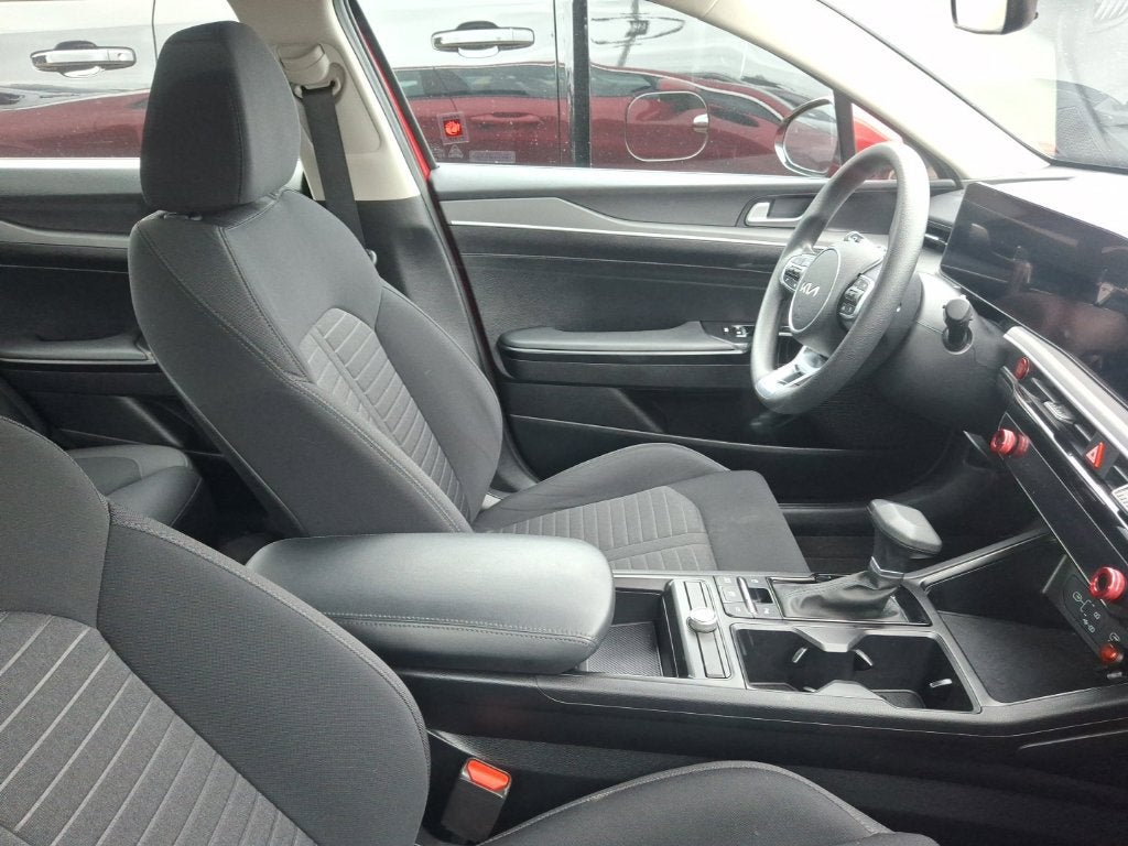2025 Kia K5 LXS