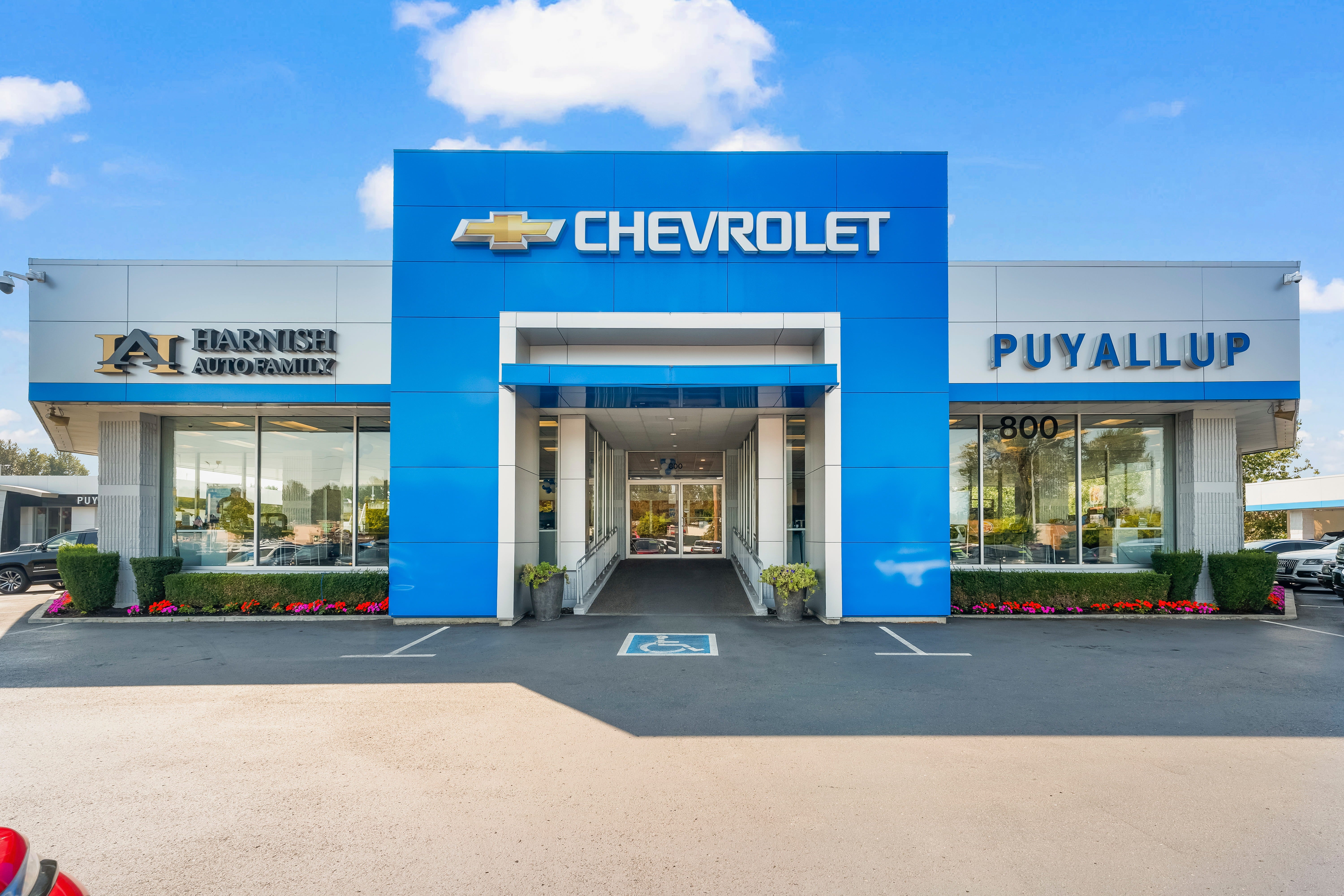 Chevrolet of Puyallup dealership at 800 River Road